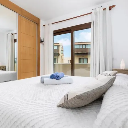 Tinajas No.6 Villa *